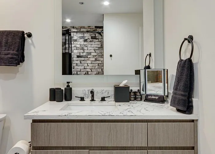 Appartement River North Rooftop With In And Out Parking 5 *